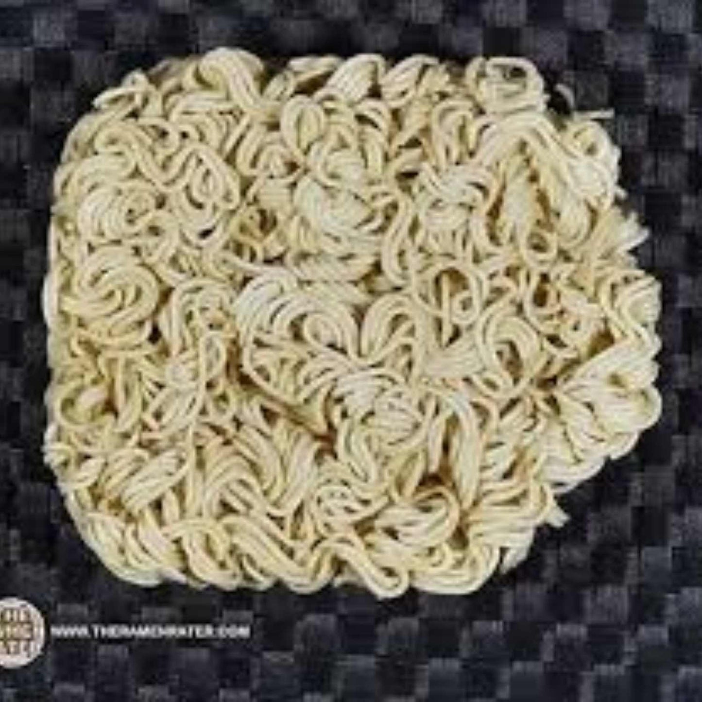 Miliket Instant Kim Chi Bowl Noodles (12 x 84g)